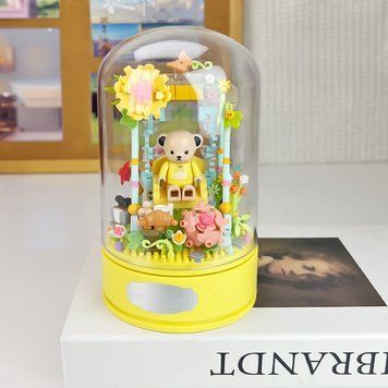 Конструктор Садовий ведмедик, музика, під куполом, 383 деталі
