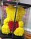 Мишка с сердцем из искусственных 3D роз в подарочной упаковке 40 см желтый