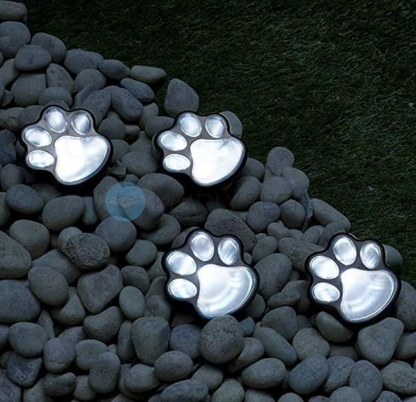 Оригінальний садовий світильник Solar Paw Print Lights на сонячній батареї