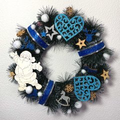Венок "Дед мороз с синей лентой" декоративный