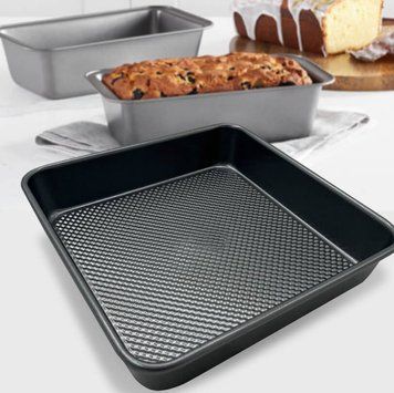 Форма для выпечки Maestro квадратная 24x24x4.5 см MR-1114-24