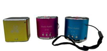 Портативная мини колонка MUSIK Z-12 в ассортименте