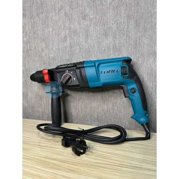 Мощный перфоратор Bosch 800 Вт SDS-Plus с силой удара 2,7 Дж.