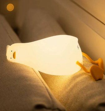 Дитячий нічний світильник у формі каченяти - Lying Flat Duck K-106