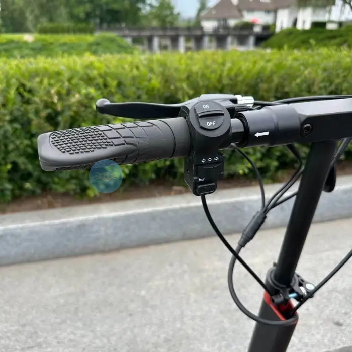 Потужний електросамокат Kugoo M4 Pro 1500 Вт 21 А&middot;год із сидінням та запасом ходу до 50 км